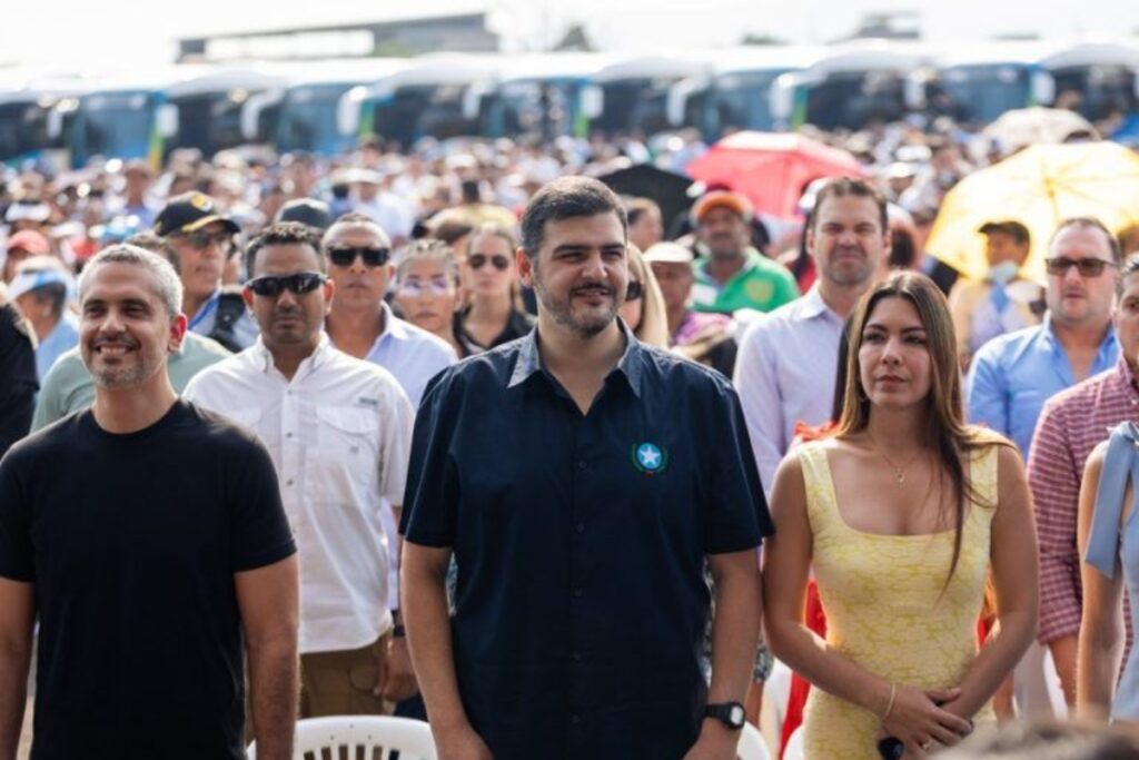 El alcalde de Guayaquil, Aquiles Alvarez, se refirió a las vallas publicitarias, durante la rendición de cuentas.