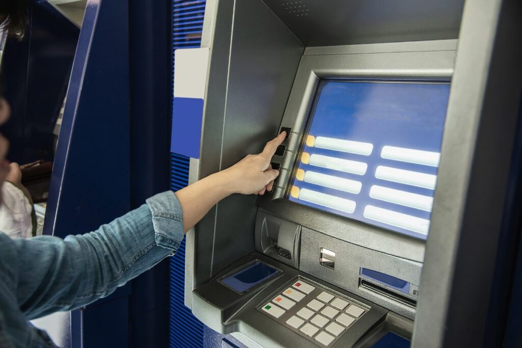 El sector cooperativa ecuatoriano tiene cerca de 400 instituciones. Cortesía: Freepik