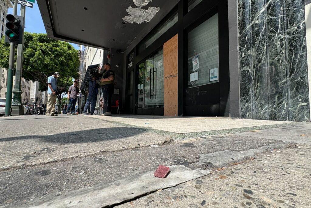 protestas Los Ángeles saqueos locales 