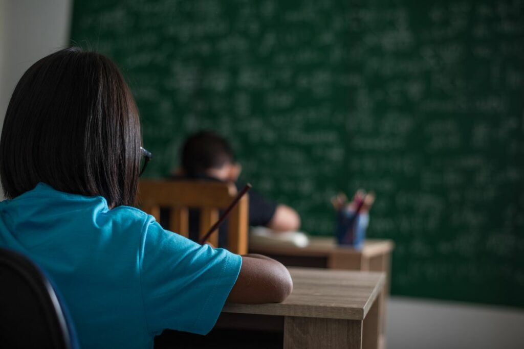 Imagen referencial de docentes que enfrentan riesgos.