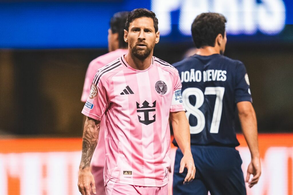 Lionel Messi con el Inter Miami enfrentando al PSG en el Mundial de Clubes 2025.