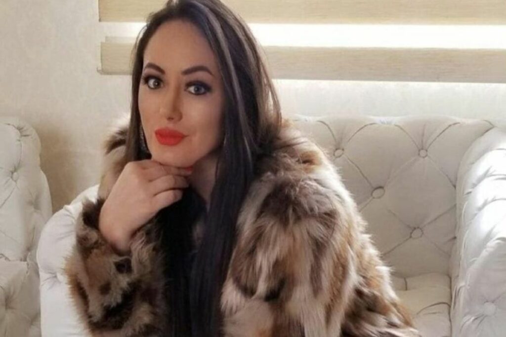 El cuerpo de la modelo cuencana fue encontrado en su departamento en Quito.