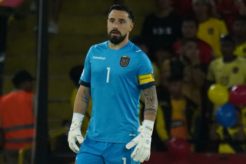 Hernán Galíndez, arquero de la Selección de Ecuador no es titular ante Brasil en las eliminatorias sudamericanas.