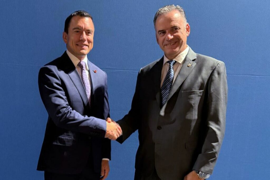 Daniel Noboa con Yamandú Orsi, presidente de Uruguay.