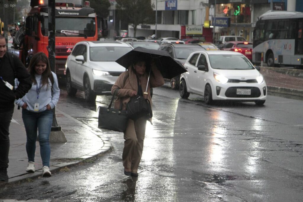 Las lluvias volvieron a Quito.