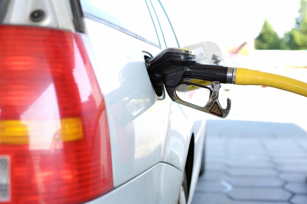 Cada mes cambian los precios gasolina en Ecuador.