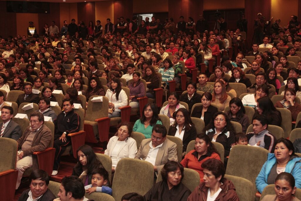 Los padres de familia conocerán si sus hijos ganaron un cupo en los colegios municipales de Quito.