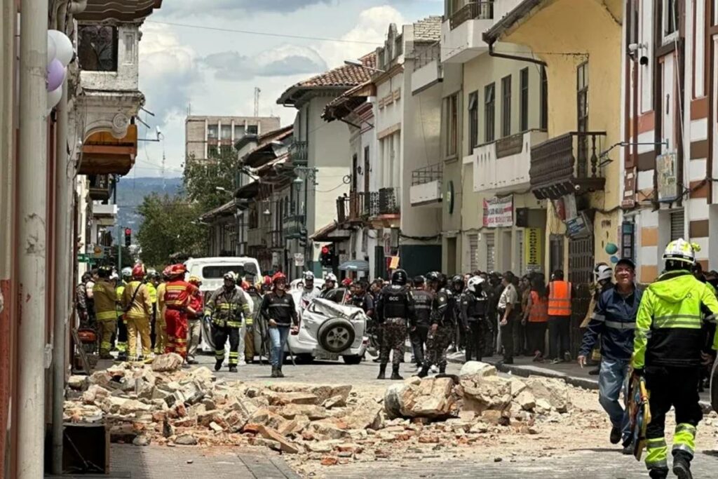 Daños tras el sismo de 6.5 en Cuenca, en marzo de 2023