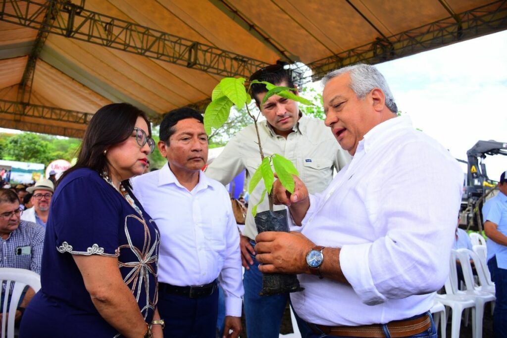 Entre el 18 y 19 de julio de 2025 se realiza la Primera Convención Nacional del Cacao. Es organizada por la Universidad Laica Eloy Alfaro de Manabí (ULEAM).
