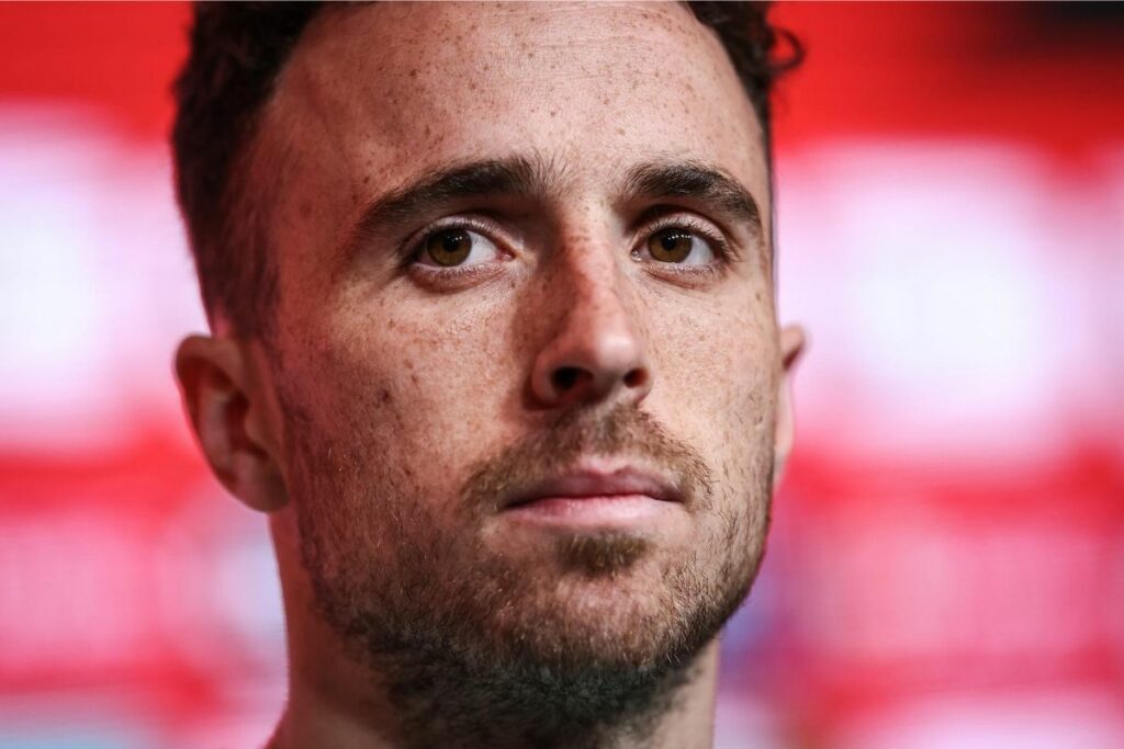 Diogo Jota jugador del Liverpoool, quien perdió la vida en un siniestro de tránsito
