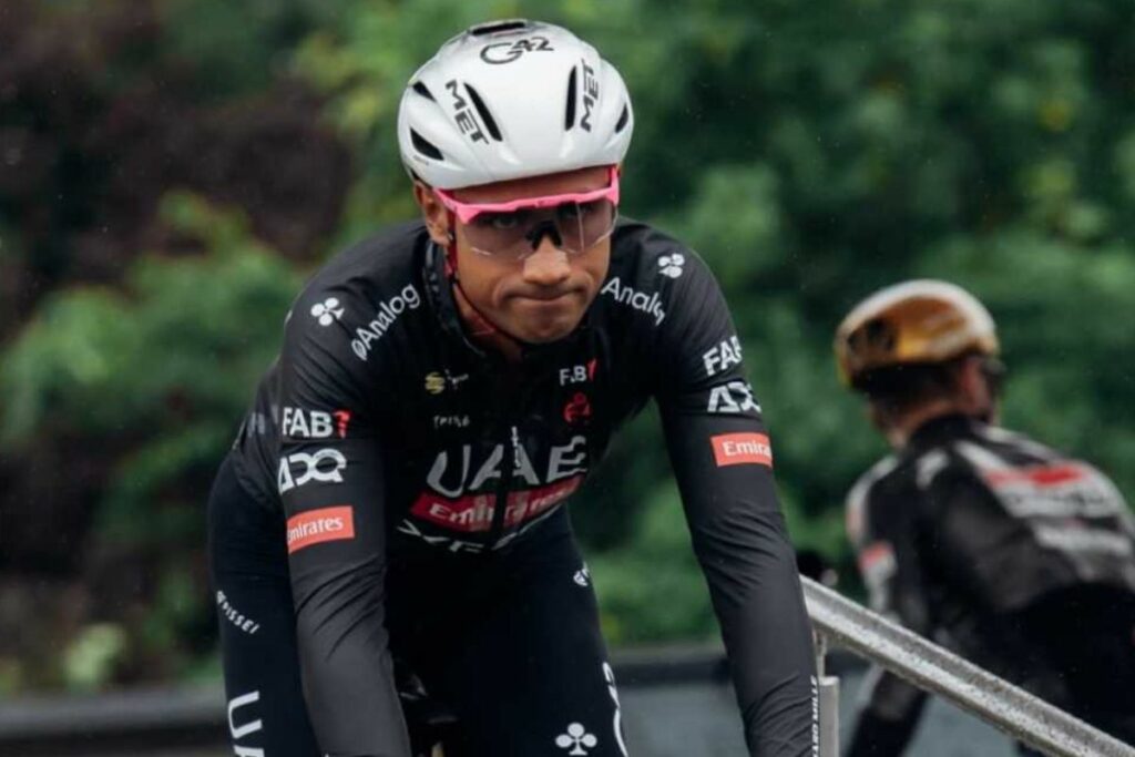 Jhonatan Narváez en los instantes previos a su partida en la segunda etapa del Tour de Francia.