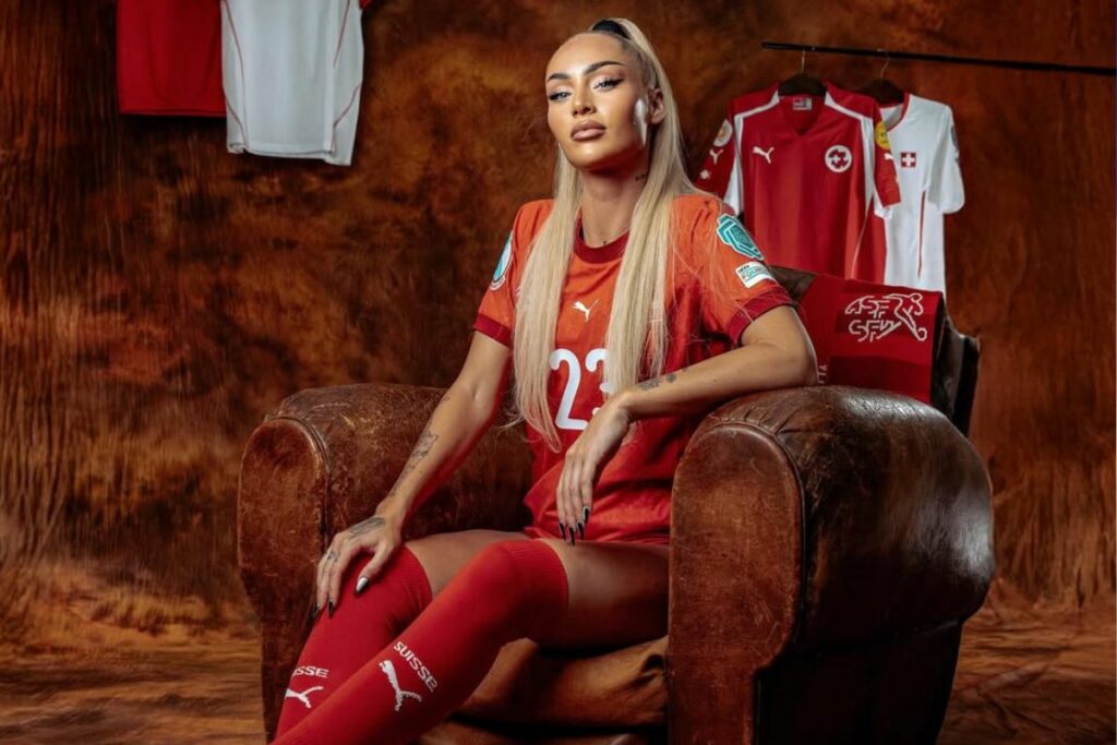 Alisha Lehmann, futbolista de Suiza, antes de la Eurocopa Femenina.