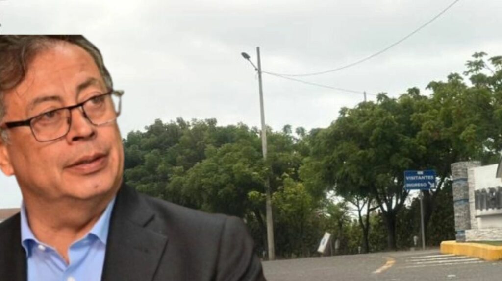 Presidente Gustavo Petro en visita a Manta, en Ecuador. Foto: Extra y archivo particular