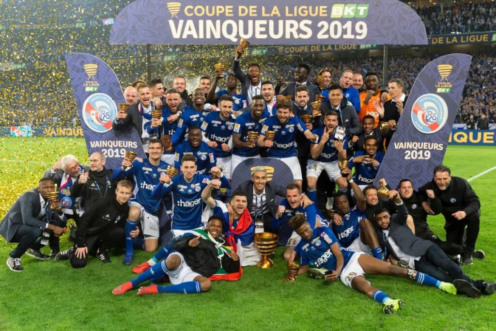 Plantilla que consiguió el último para el club francés. 