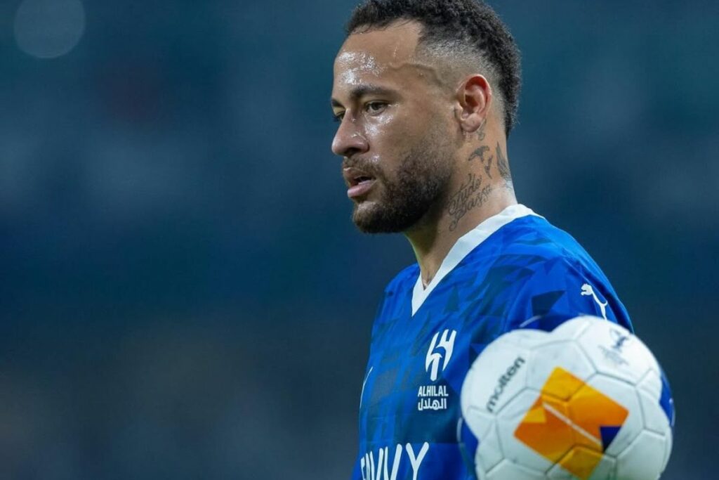 Imagen referencial de Neymar Jr. con un balón.