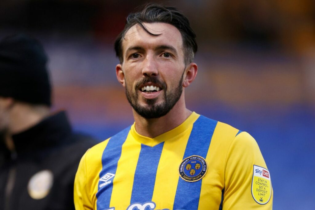 Ryan Bowman fue suspendido por la FA por estar involucrado en apuestas deportivas.