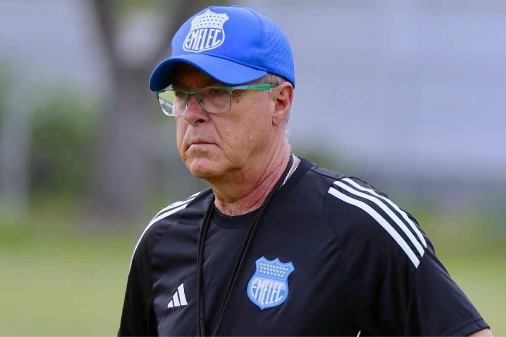 Jorge Célico en su etapa como entrenador de Emelec en la temporada 2025.