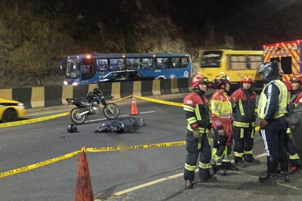 Un motociclista falleció en El Trébol, en el centro de Quito