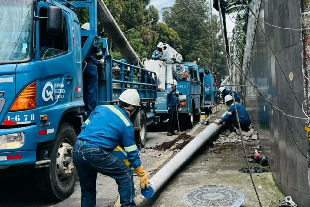 Varios barrios de Quito registraron cortes de luz este viernes 18 de julio
