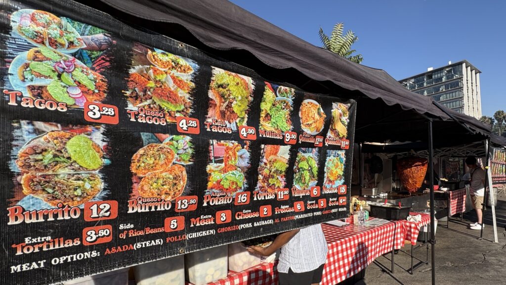 cultura mexicana los angeles EEUU protestas migrantes tacos LA  (1)