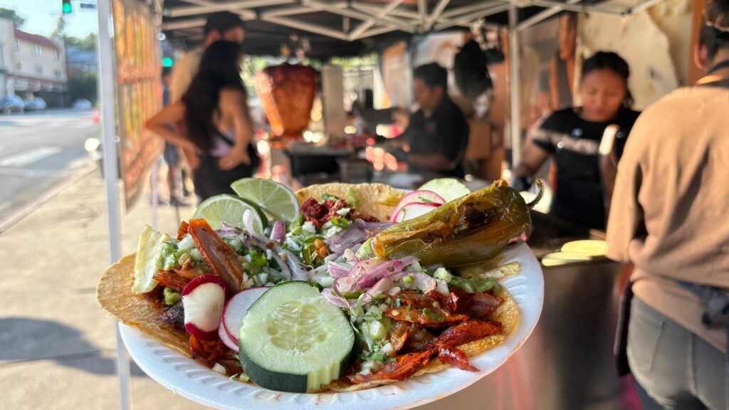 cultura mexicana los angeles EEUU protestas migrantes tacos LA 