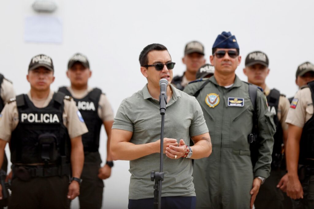 Daniel Noboa emitió decreto ejecutivo sobre conflicto armado interno y grupos armados organizados.