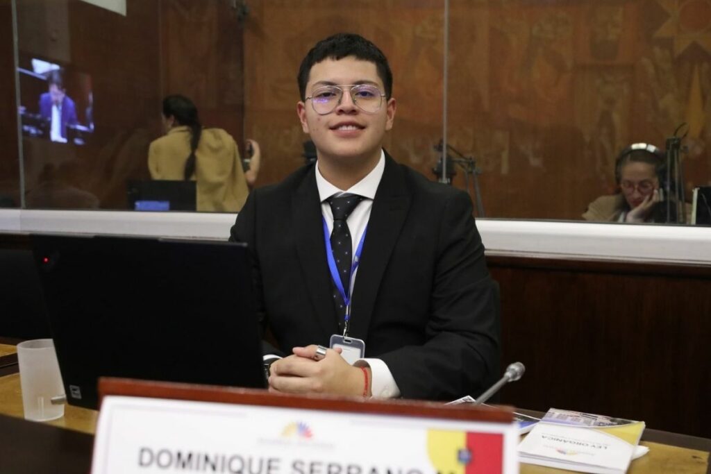 Dominique Serrano, de ADN, tiene 19 años. Representa en la Asamblea a la provincia de Pichincha