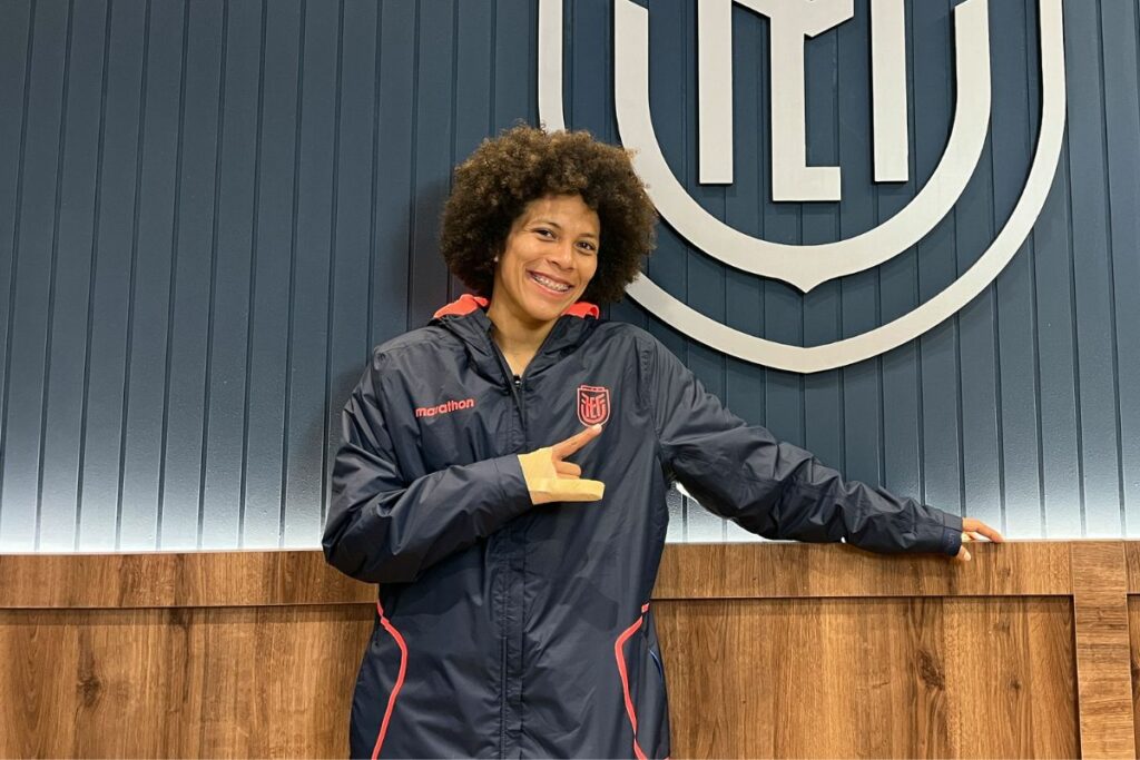 Joselyn Espinales en la Casa de la Selección de Ecuador en Quito.