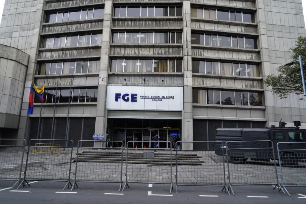 La Fiscalía respondió a las acusaciones del ministro del Interior, John Reimberg, a través de un comunicado.