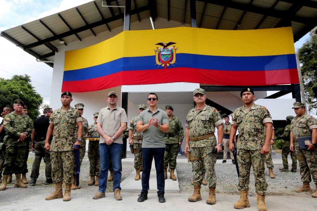 Daniel Noboa entregó nuevas áreas de descanso para 160 uniformados.