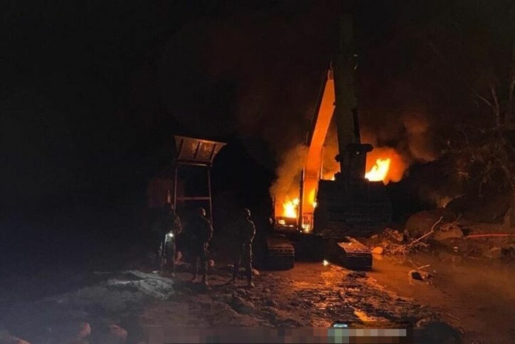 Personal de las Fuerzas Armadas realizaron un operativa contra la minería ilegal en Loja.