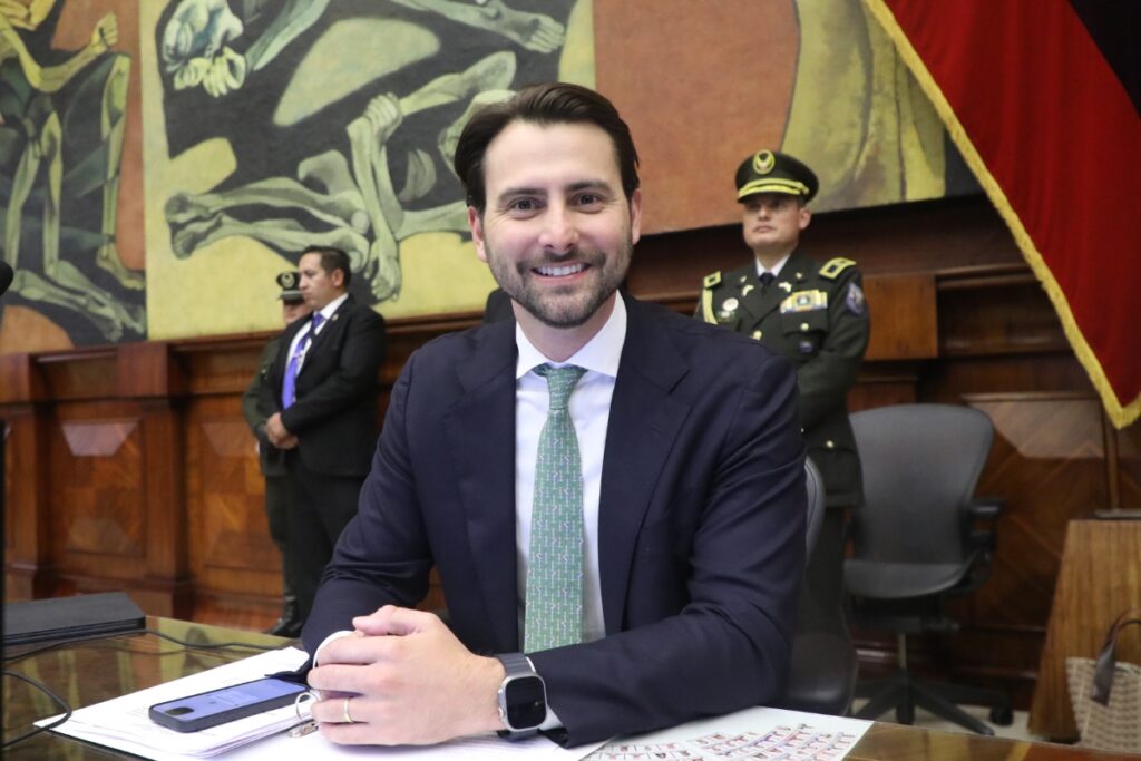 Niels Olsen en una sesión del Pleno de la Asamblea Nacional.