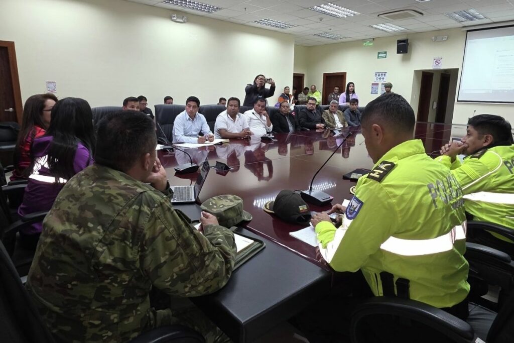 Representantes de los transportistas y el Gobierno se reunieron en Carchi