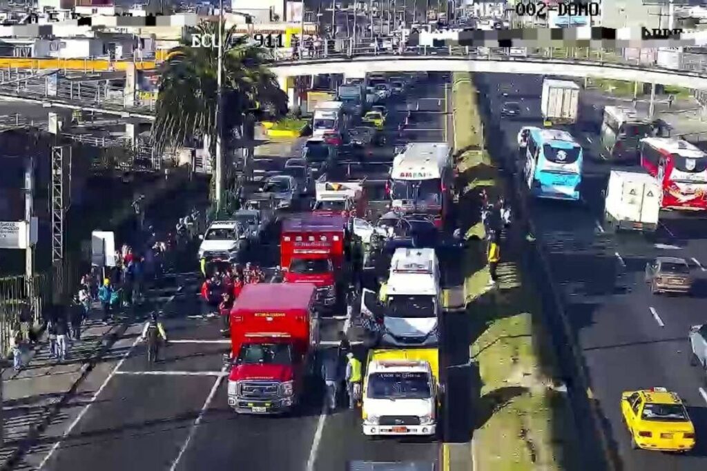 Dos siniestros d etránsito complicaron la circulación en la Panamericana Sur este 18 de julio.