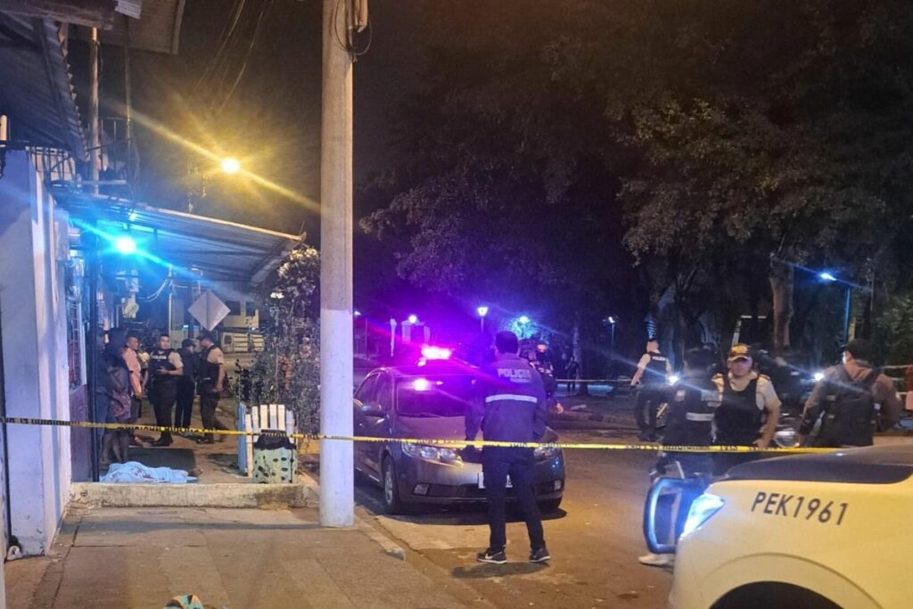 La Policía acudió al lugar de los ataques.
