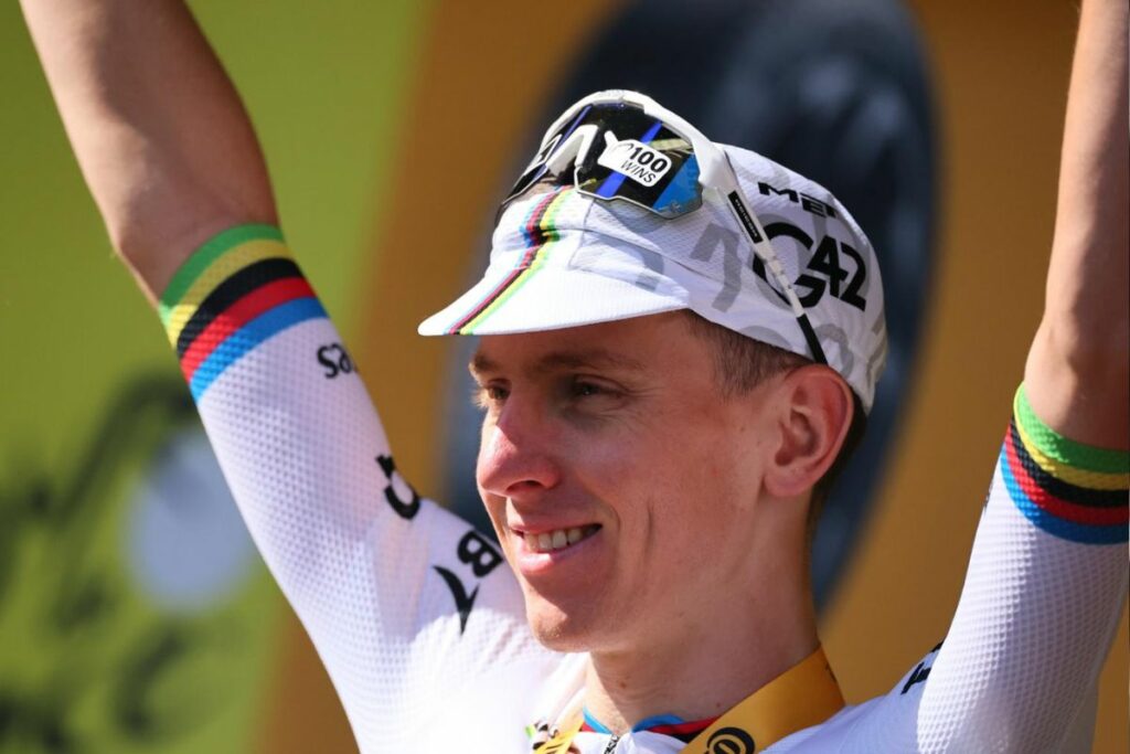 Tadej Pogačar ganó la etapa 4 del Tour de Francia 2025, mientras que el ecuatoriano Jhonatan Narváez cruzó la meta en el puesto 14.