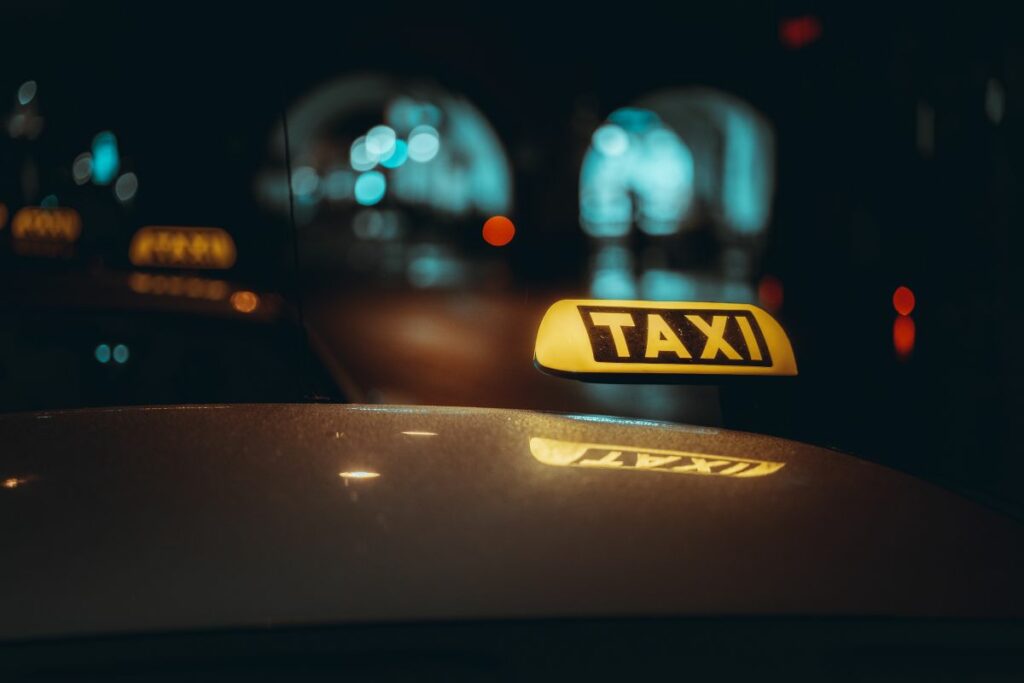 Imagen referencial de agresión en taxi.