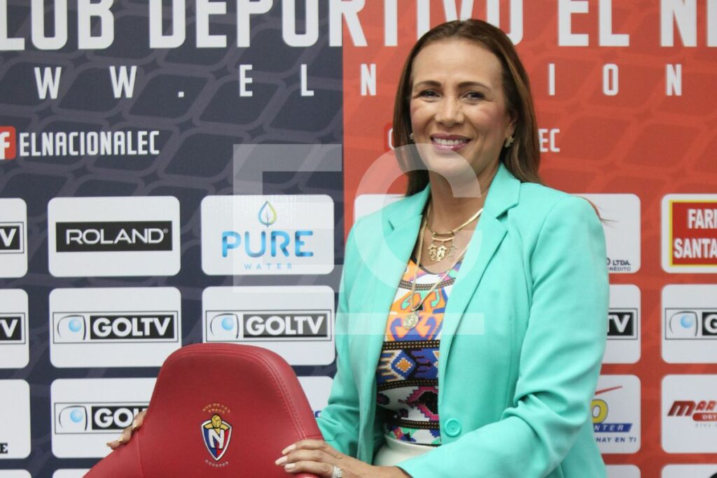 Lucía Vallecilla en su etapa como presidenta de El Nacional.