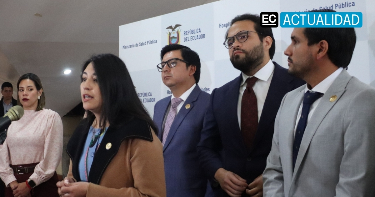 Finanzas cuestiona compras en hospitales y anuncia retorno de fondos para medicinas