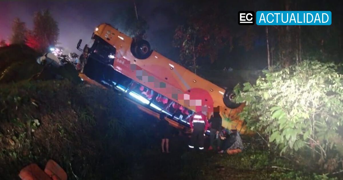 Una persona fallecida y varias heridas deja volcamiento de bus en Pedro ...