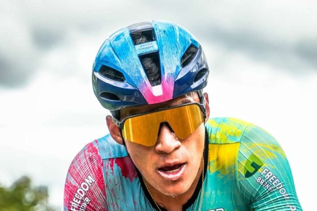 Astana le da libertad total a Martín López para la Vuelta a España 2025