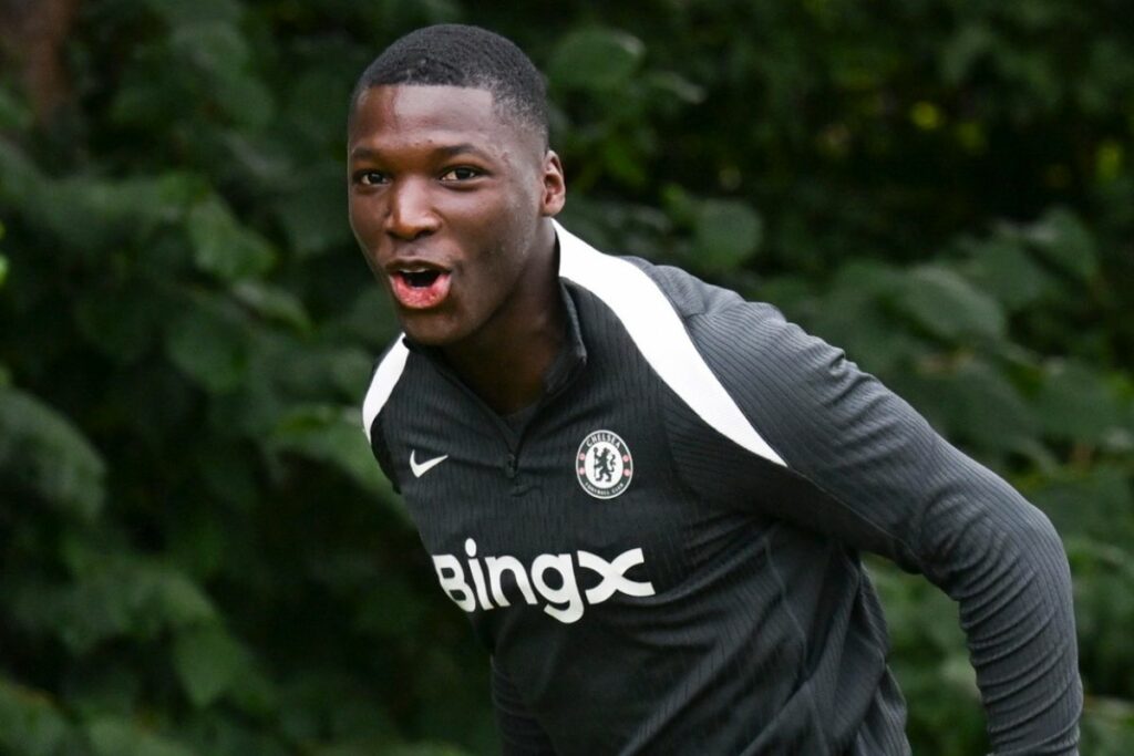 Moisés Caicedo en un entrenamiento con el Chelsea en la pretemporada 25/26.