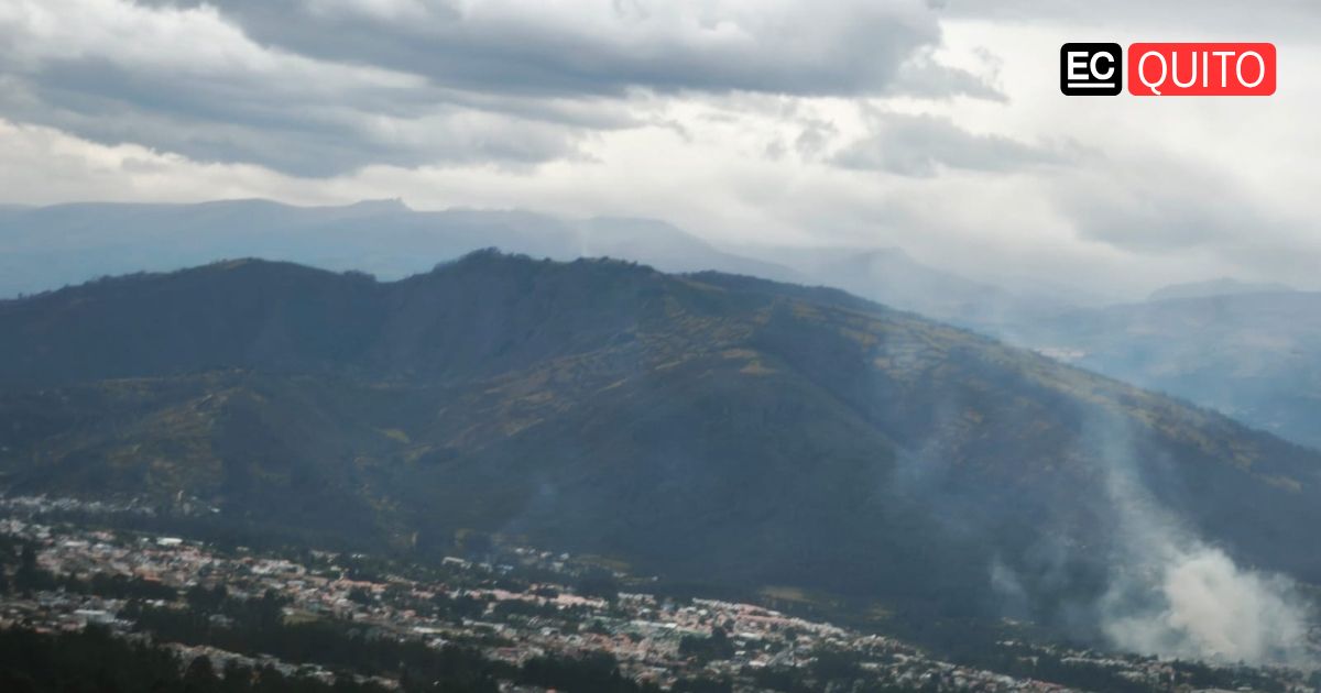 Bomberos de Quito liquidaron cuatro incendios este domingo 31 de agosto