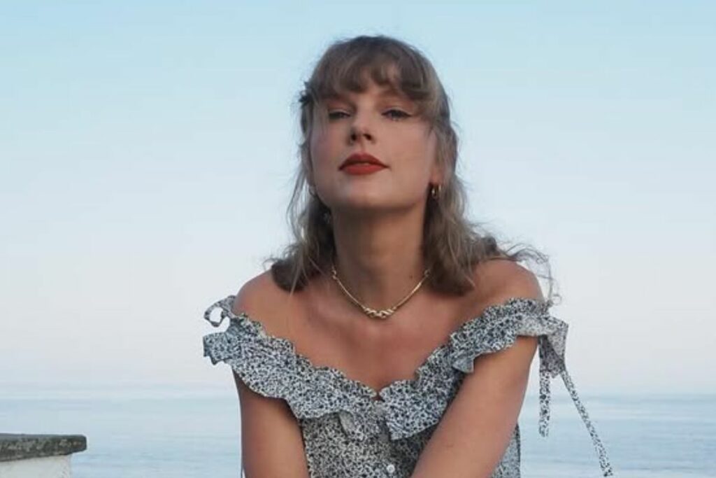 Taylor Swift sorprendió a sus seguidores durante la madrugada de este 12 de agosto de 2025. Foto: Instagram