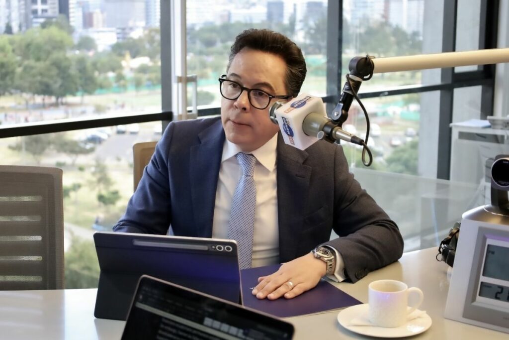 Roberto Romero, superintendente de Bancos, durante una entrevista este martes