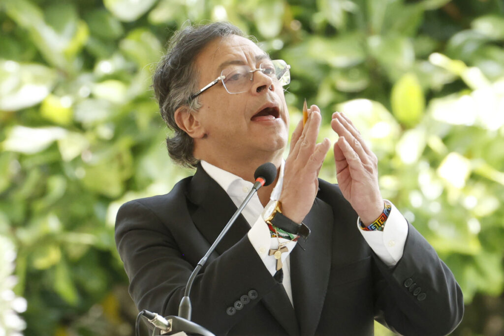 https://media.elcomercio.com/wp-content/uploads/2025/09/gustavo-Petro-efe-caribe-1-1024x683.jpg