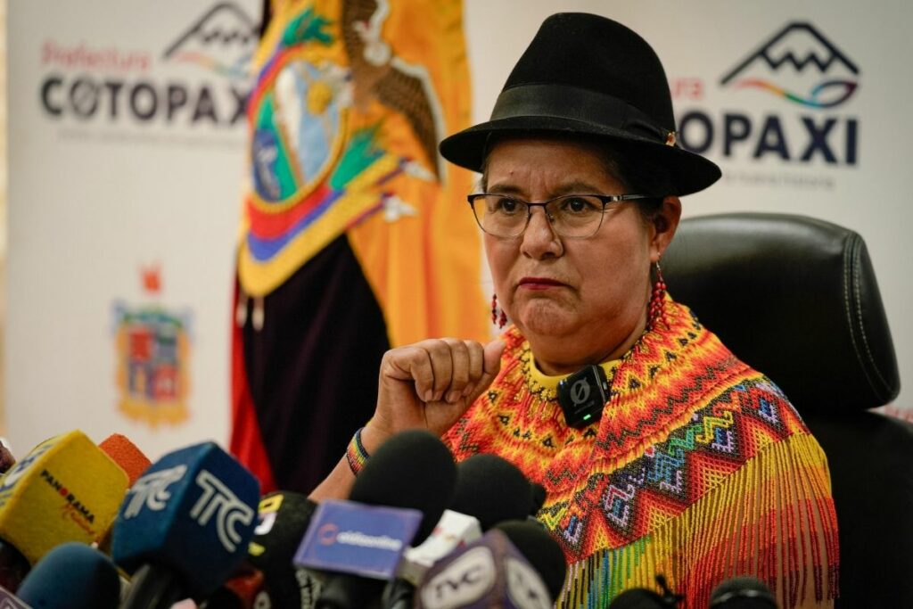 Lourdes Tibán durante la rueda de prensa de este lunes