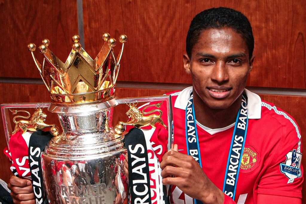 ANTONIO VALENCIA MANCHESTER UNITED PREMIER LEAGUE