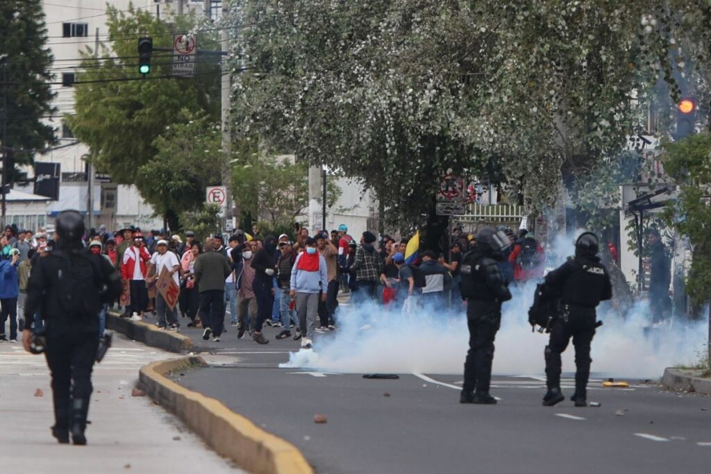 AMT habilita la circulación parcial en una avenida principal de Quito este 12 de octubre de 2025 - El Comercio