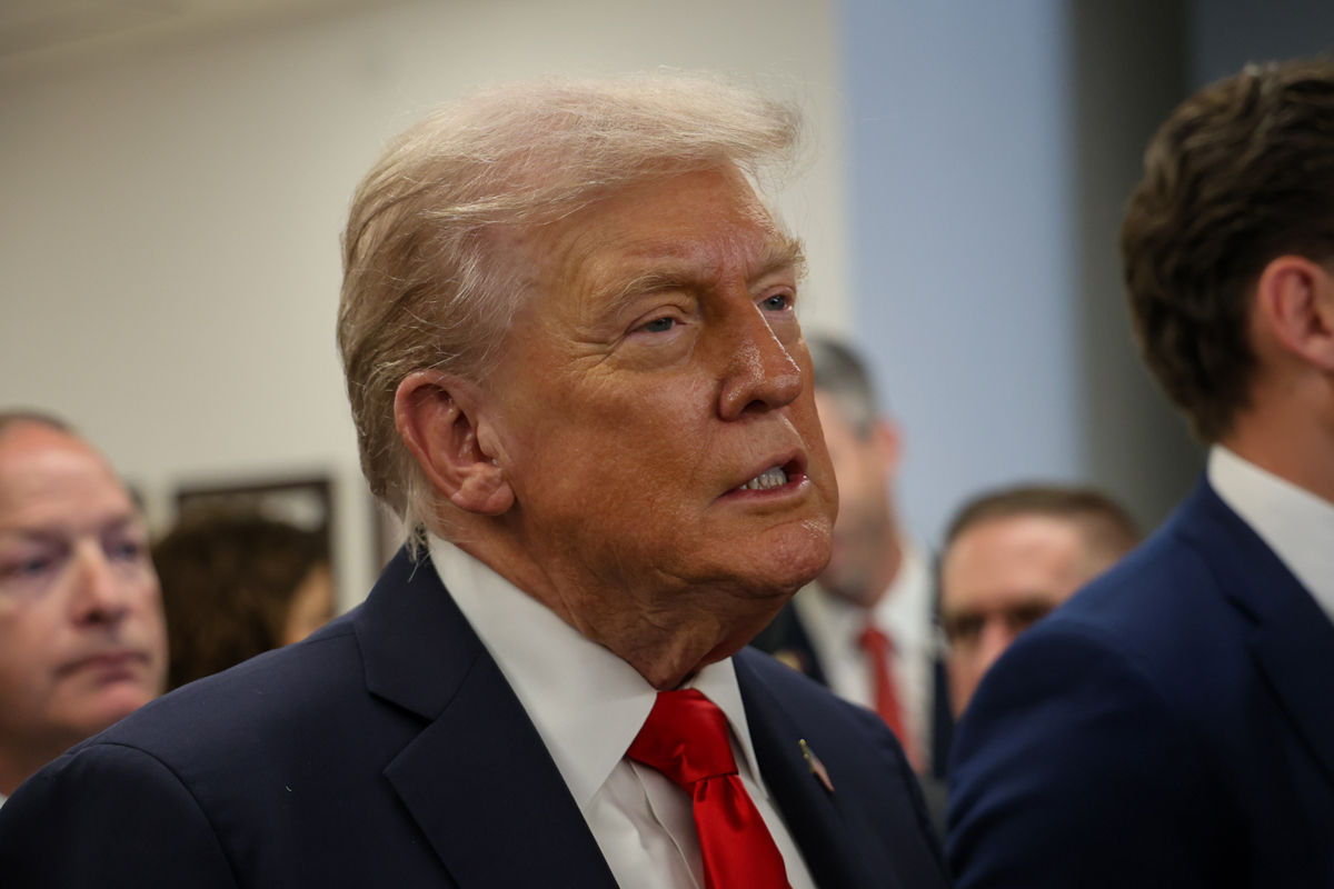 Trump bromea sobre ataques en Venezuela ‘Ya nadie quiere entrar al agua’
